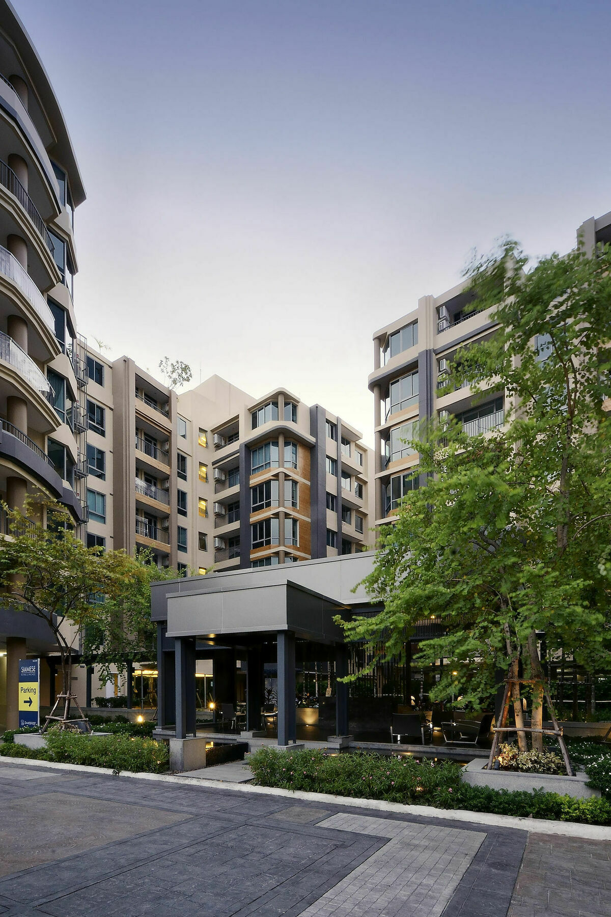 Siamese Nanglinchee Apartment Банкок Екстериор снимка